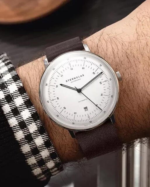 Bauhaus Tasarım Anlayışını Saatlerine Yansıtan Sternglas Türkiye'de!