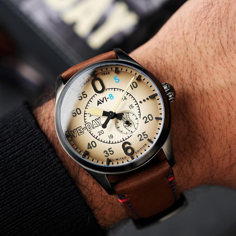 SPITFIRE TYPE 300 AUTOMATIC VE-DAY 80TH LIMITED EDITION AV-4073-02 (Miyota 8245 Mekanizmalı) Erkek Kol Saati - Thumbnail