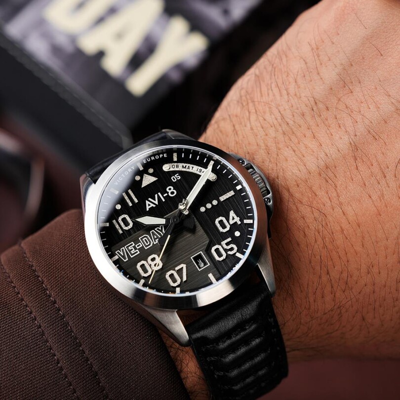 P-51 MUSTANG PATRIOT AUTOMATIC VE-DAY 80TH LIMITED EDITION AV-4082-03 (Seiko NH35 Mekanizmalı) Erkek Kol Saati - Thumbnail