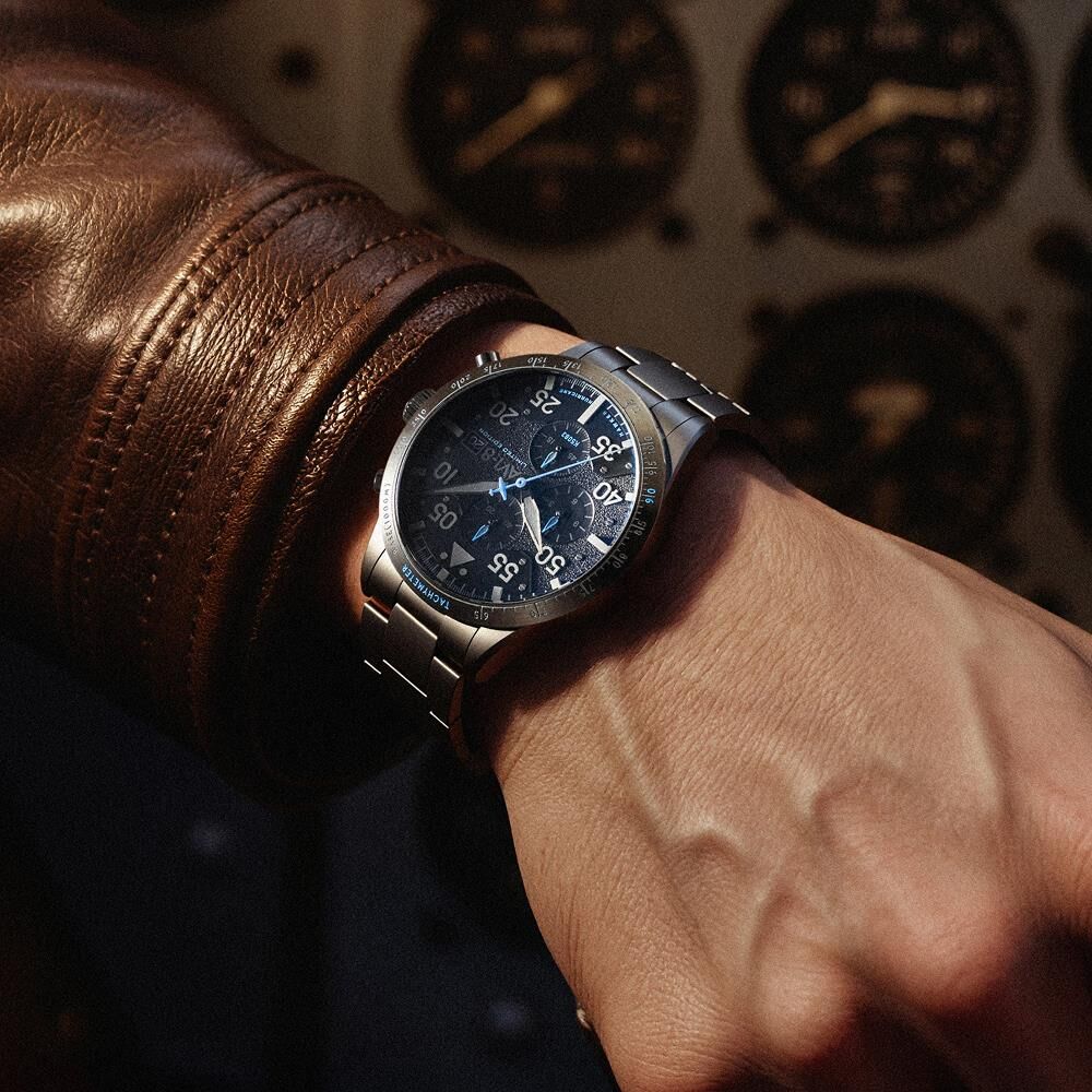 HAWKER HURRICANE 90TH ANNIVERSARY CHRONOGRAPH LIMITED EDITION AV-4130-44 (Seiko VK67 Mekanizmalı) Erkek Kol Saati