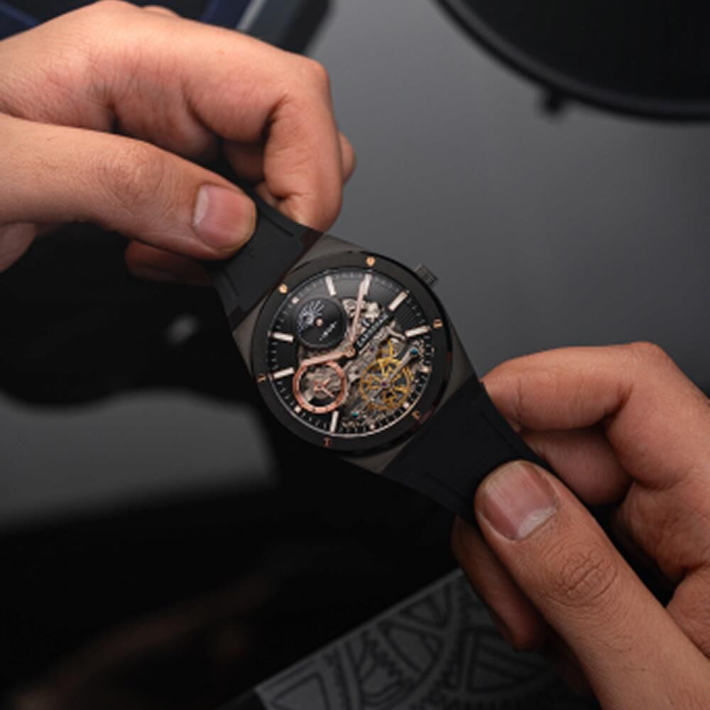 EARNSHAW ES-8291-03 Erkek Kol Saati