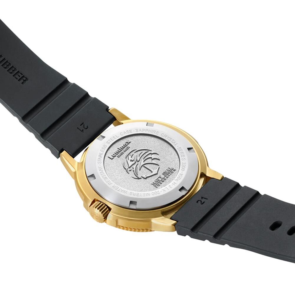 LUMINOX NAVY SEAL FOUNDATION 3220 Serisi (İsviçre Üretimi Ronda 515 Mekanizmalı) Erkek Kol Saati