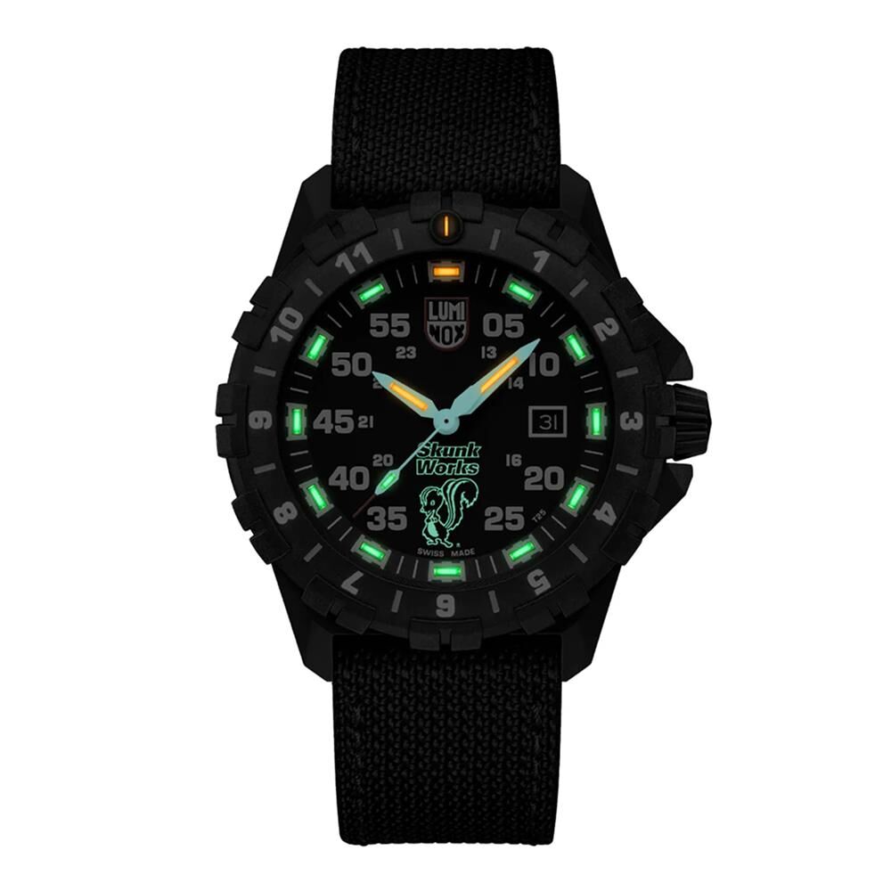 LUMINOX XA.6442.H F-117 NIGHTHAWK® x SKUNK WORKS® 6440 Serisi (İsviçre Üretimi Ronda 515 Mekanizmalı) Pilot Erkek Kol Saati