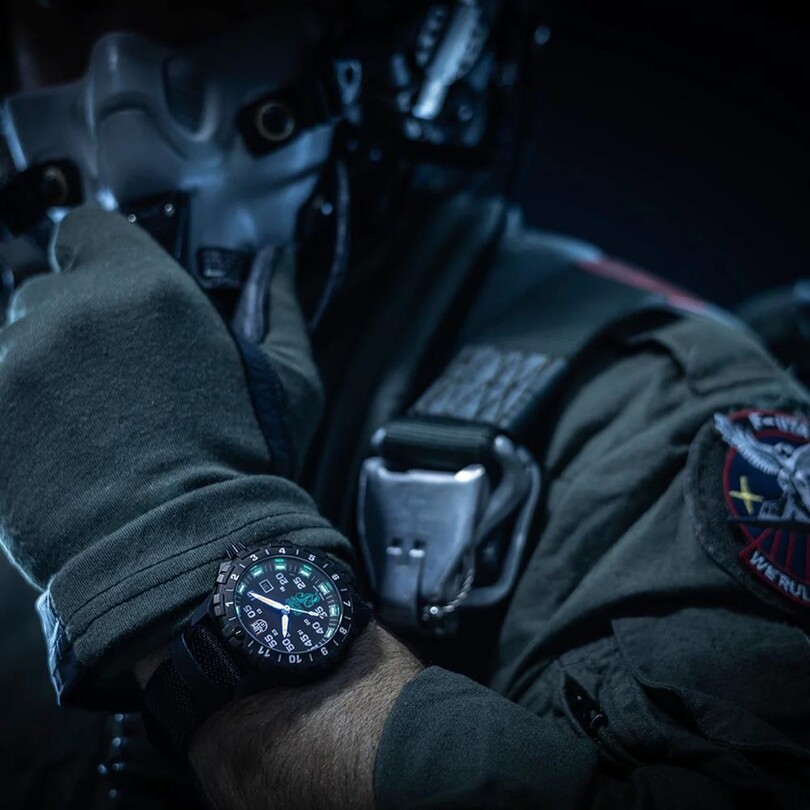 LUMINOX XA.6442.H F-117 NIGHTHAWK® x SKUNK WORKS® 6440 Serisi (İsviçre Üretimi Ronda 515 Mekanizmalı) Pilot Erkek Kol Saati - Thumbnail