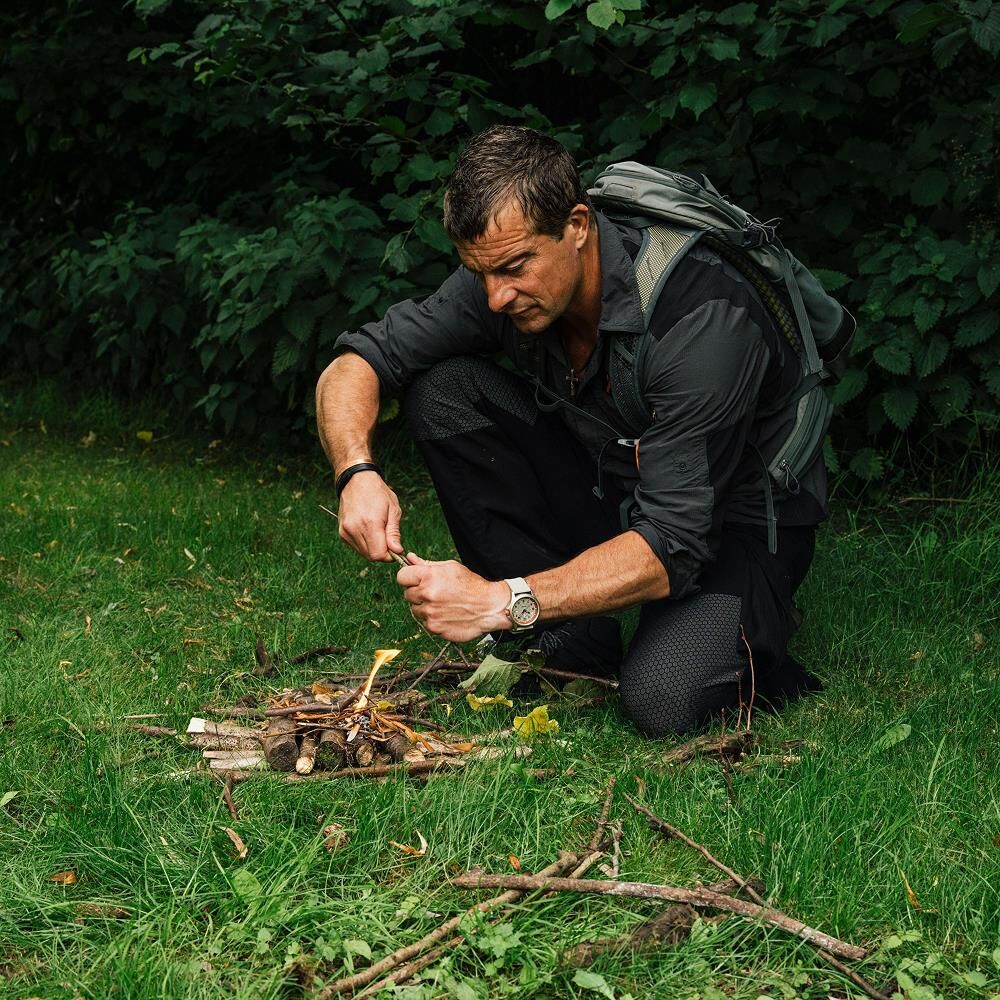 LUMINOX XB.3717 BEAR GRYLLS SURVIVAL LAND 3710 Serisi (İsviçre Üretimi Ronda 515 Mekanizmalı) Erkek Kol Saati