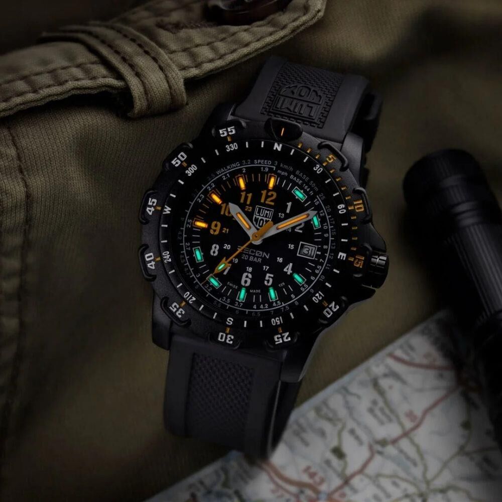 LUMINOX XL.8825.H.SET.1 RECON POINT MAN 8820 (İsviçre Üretimi Ronda 515 Mekanizmalı) Erkek Kol Saati