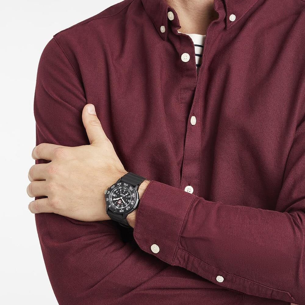 XS.3001.F ORIGINAL NAVY SEAL 3000 Serisi (İsviçre Üretimi Ronda 515 Mekanizmalı) Erkek Kol Saati