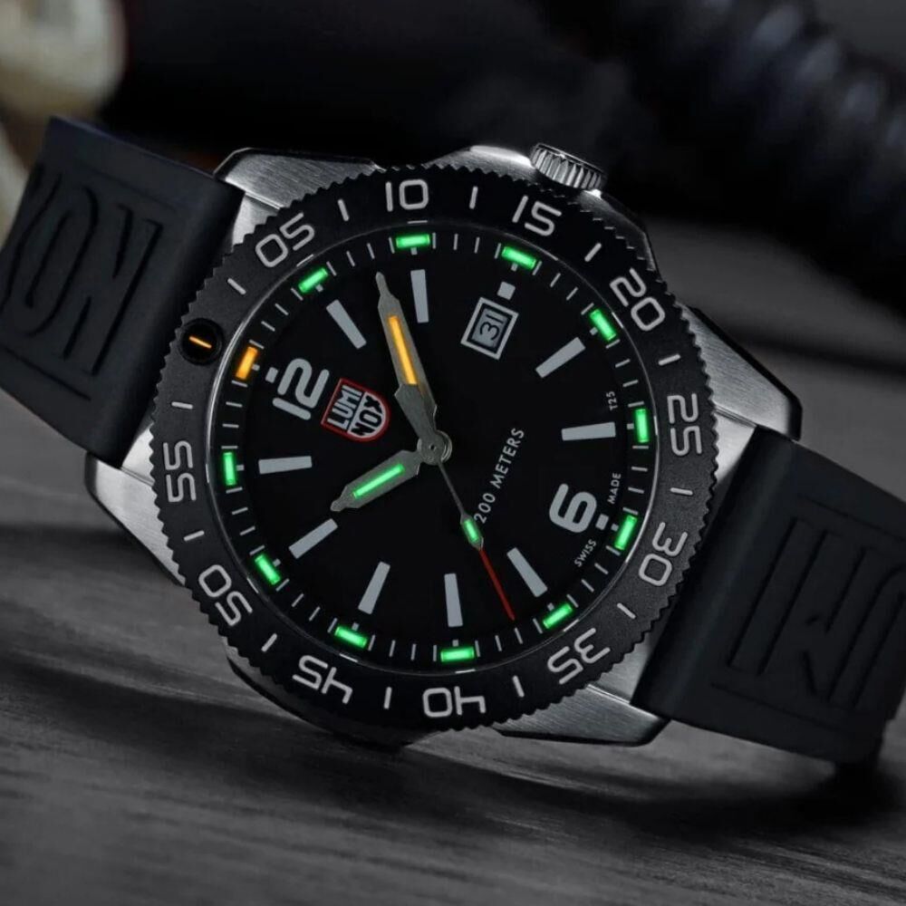 XS.3121.1 PACIFIC DIVER (İsviçre Üretimi Ronda 515 Mekanizmalı) Erkek Kol Saati