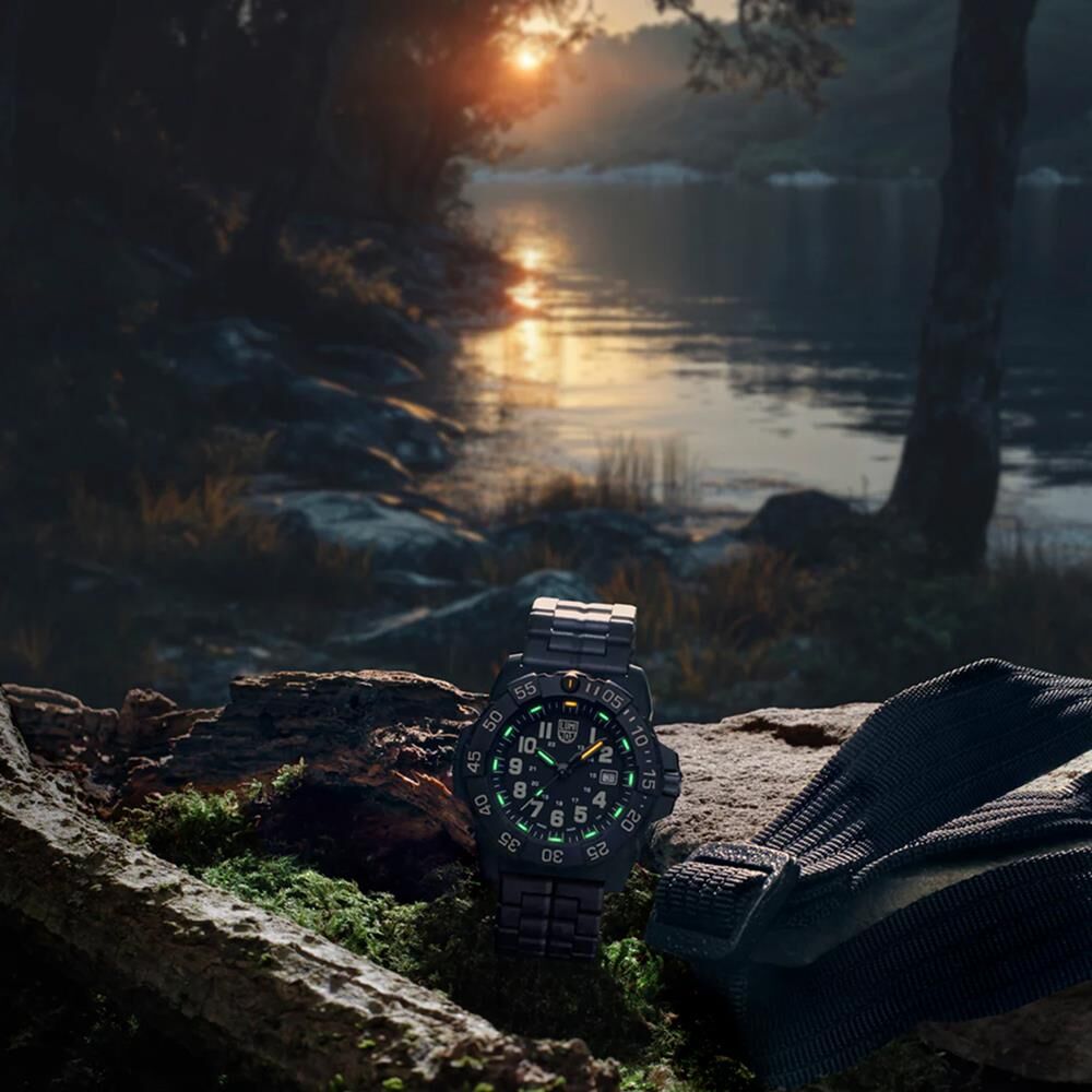 LUMINOX XS.3510 NAVY SEAL 3500 Serisi (İsviçre Üretimi Ronda 515 Mekanizmalı) Erkek Kol Saati