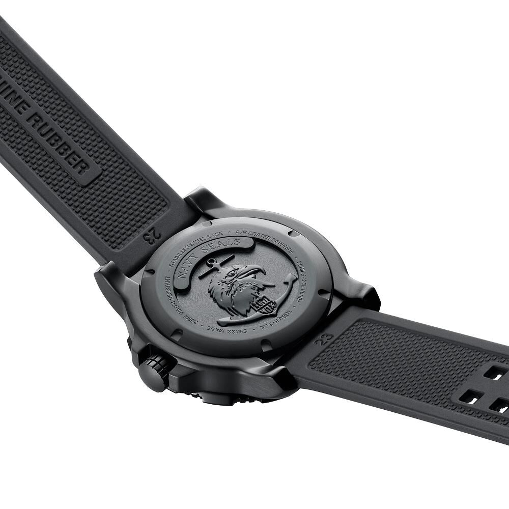 LUMINOX XS.4231.SET NAVY SEAL 4230 Serisi (İsviçre Üretimi Ronda 715 Mekanizmalı) Erkek Kol Saati