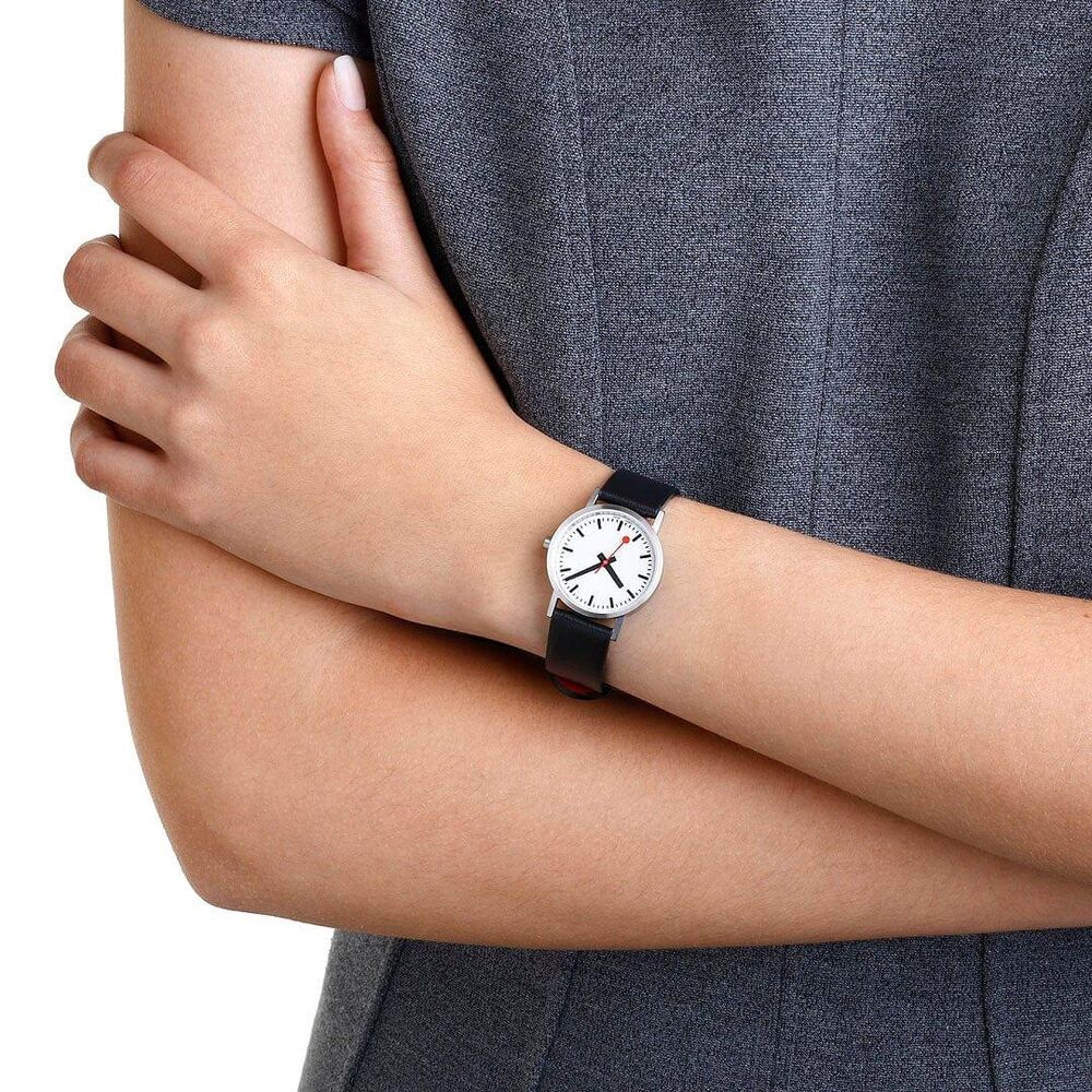 MONDAINE CLASSIC A658.30323.16OMV Kadın Kol Saati