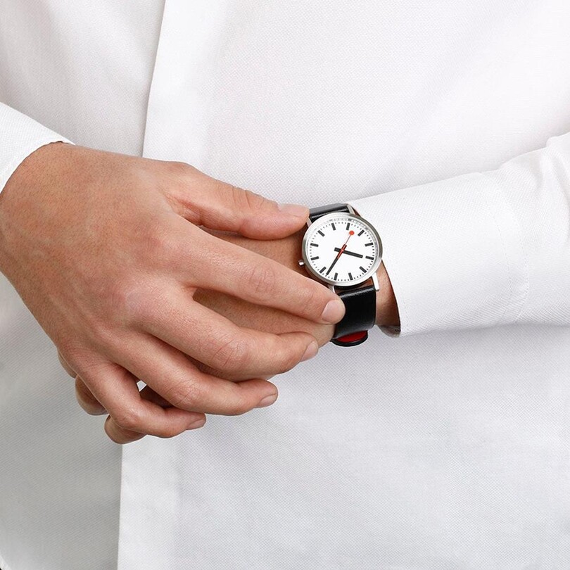 MONDAINE CLASSIC A660.30314.16OMV Kol Saati - Thumbnail