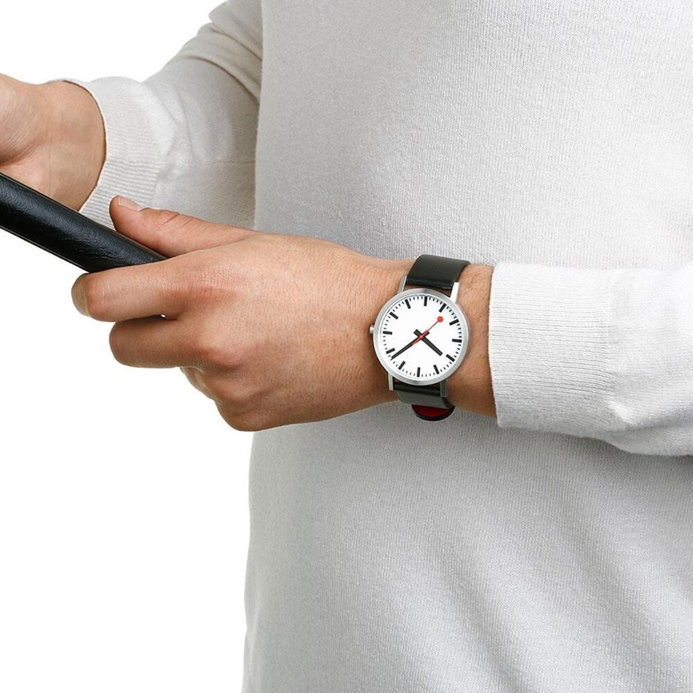 MONDAINE CLASSIC A660.30360.16OMV Erkek Kol Saati