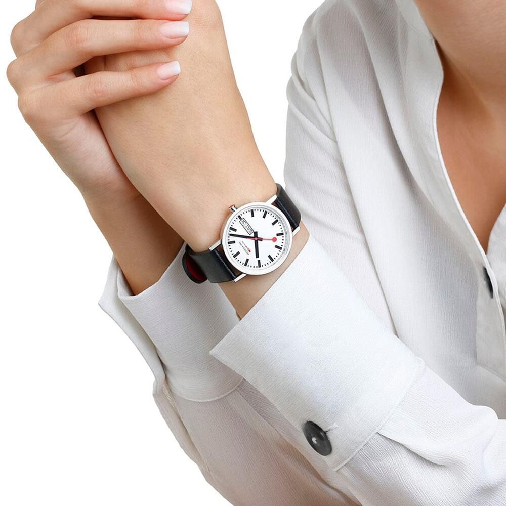 MONDAINE CLASSIC A667.30314.11SBBV Kol Saati