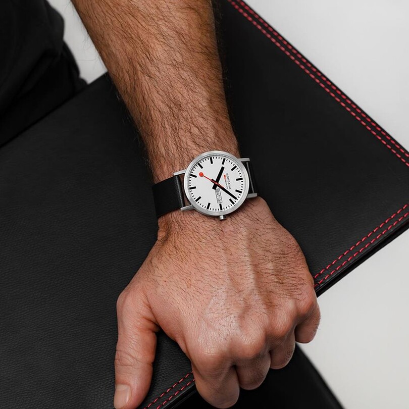 MONDAINE CLASSIC A667.30360.11SBBV Erkek Kol Saati - Thumbnail