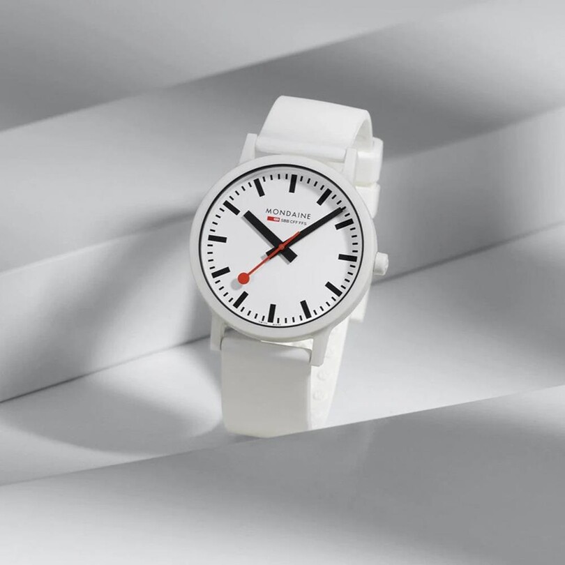 MONDAINE ESSENCE MS1.41110.RA Erkek Kol Saati - Thumbnail