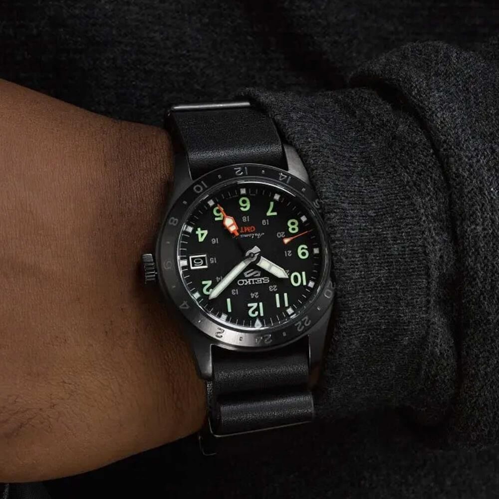 SEIKO 5 SPORTS SSK025K1 Erkek Kol Saati